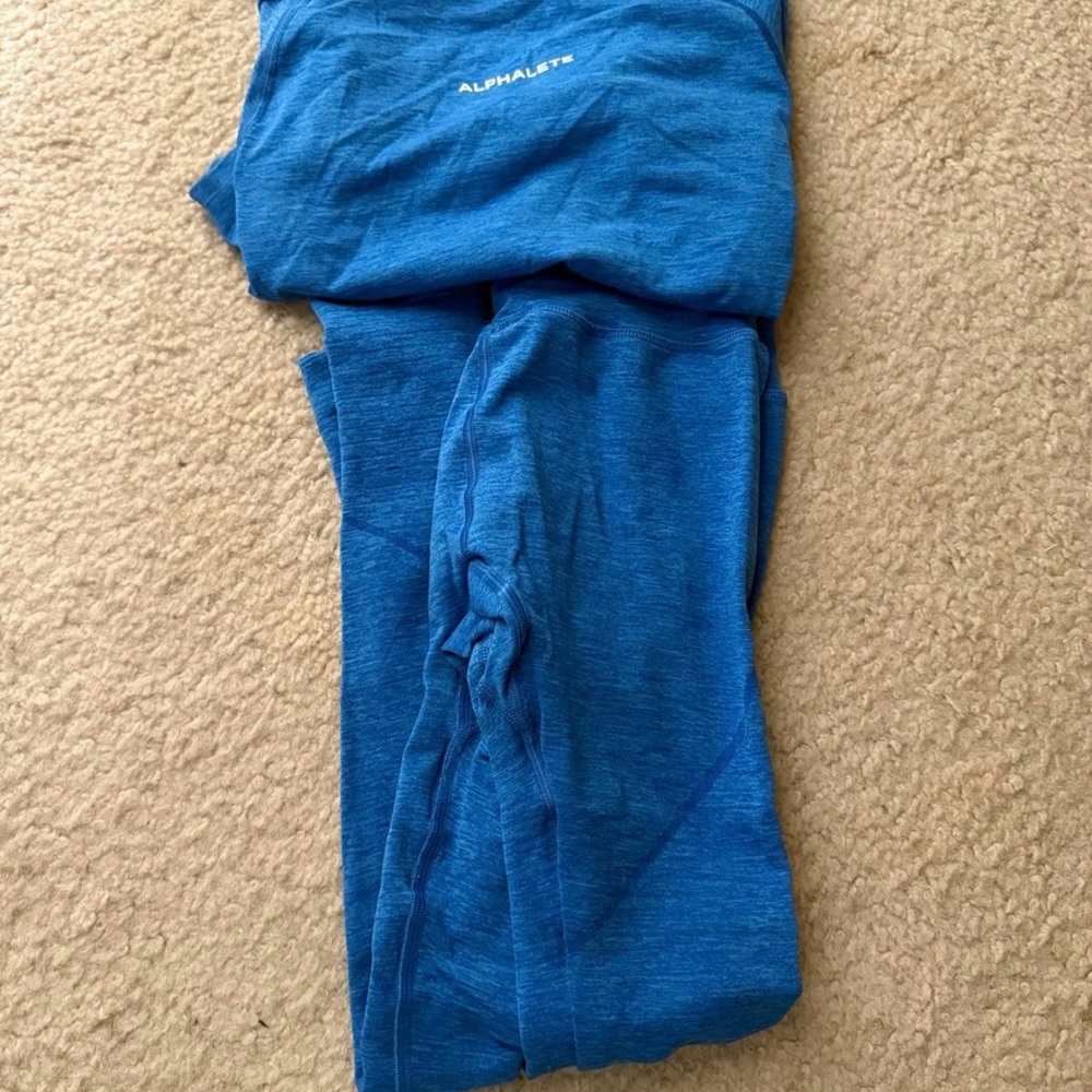 Alphalete Vibrant Blue Active Leggings set